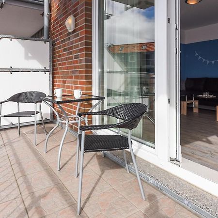 Ferienwohnung To Huus Bensersiel Esterno foto